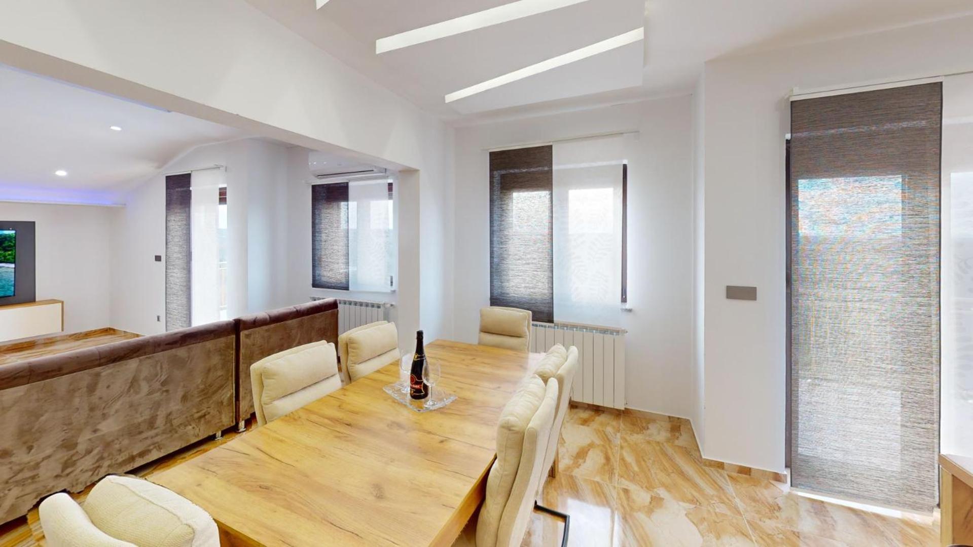 Gogi Apartment