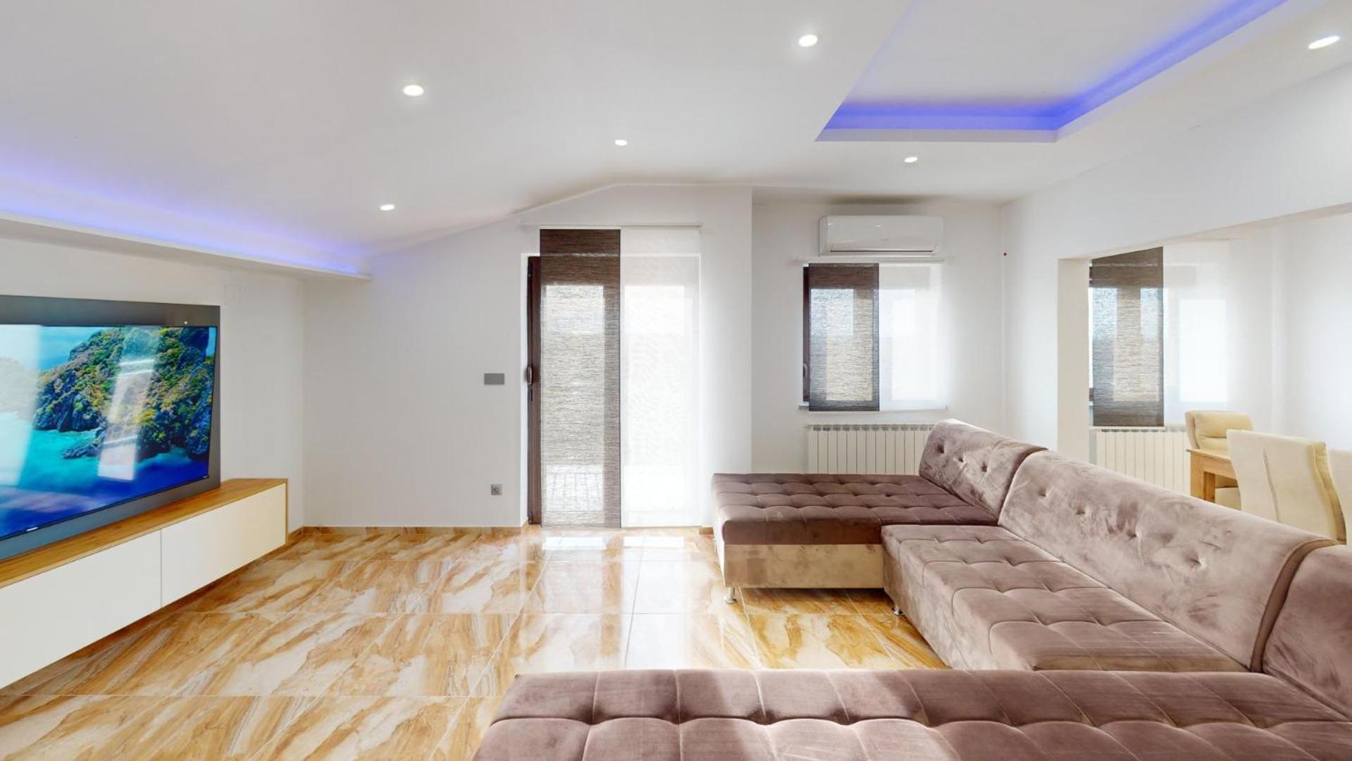 Apartment Gogi *